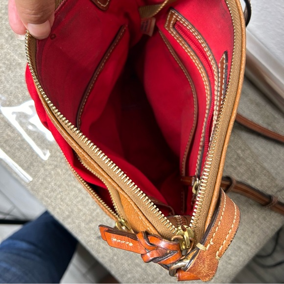 Dooney and Bourke pebble crossbody bag - Picture 7 of 7